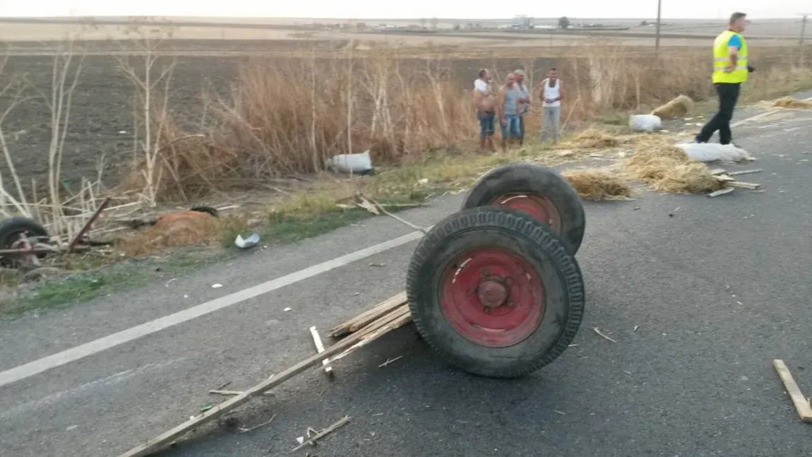 Accident grav în Constanţa. Trei persoane au ajuns la spital după ce o căruţă a fost spulberată de o maşină