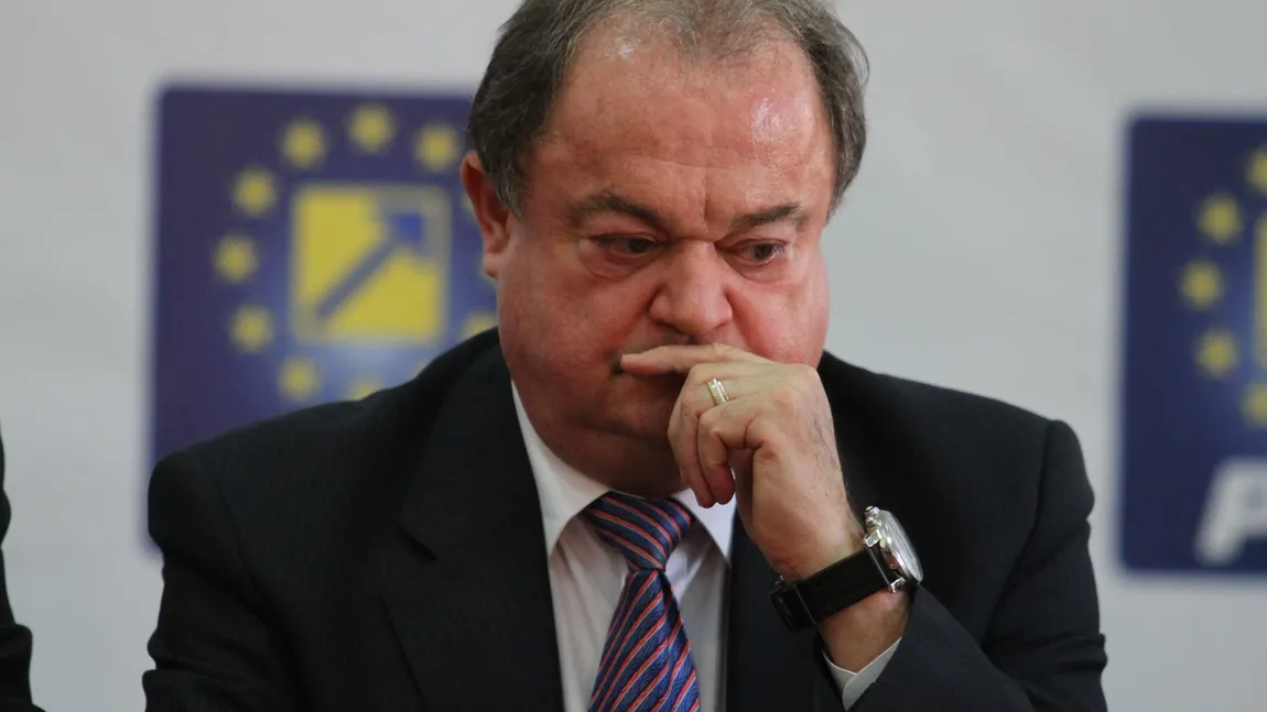 Vasile Blaga nu va mai candida la alegerile parlamentare din 11 decembrie