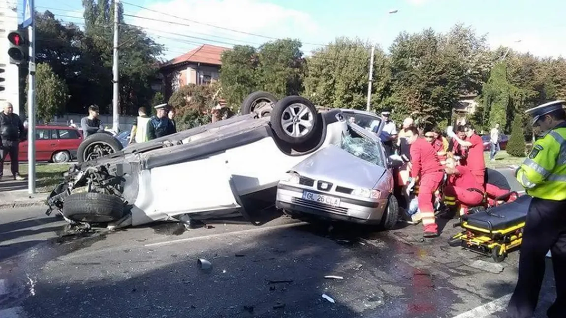 Accident HORROR în GALAŢI. Un şofer A MURIT în urma coliziunii dintre două maşini VIDEO