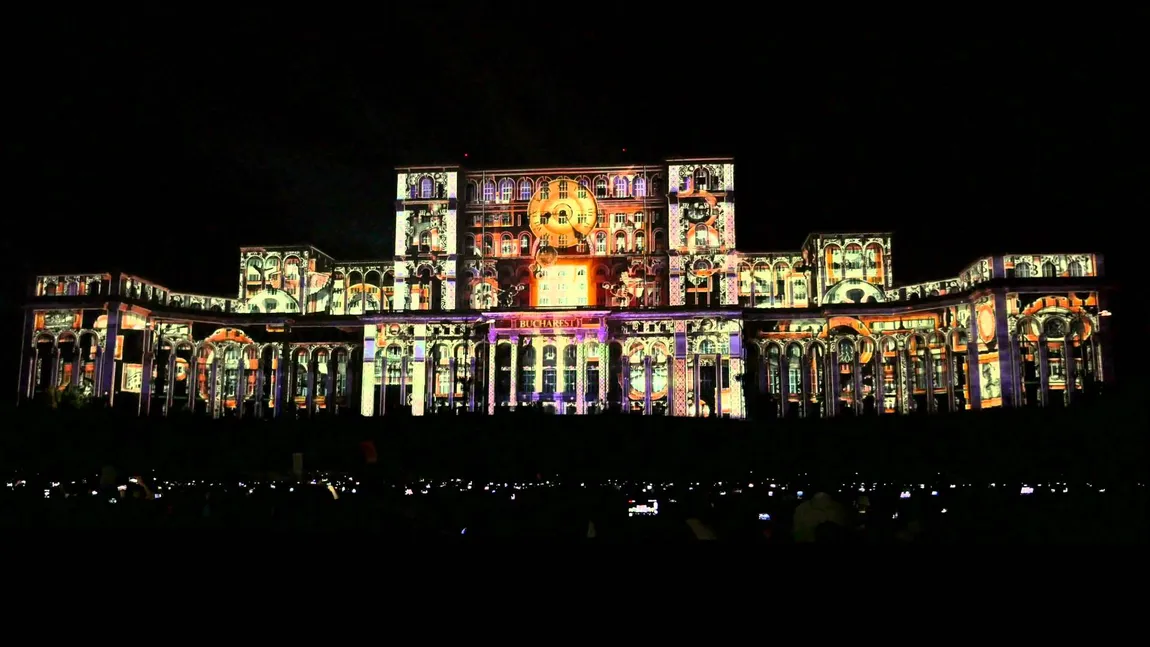 Spectacole de video mapping pe clădirile Palatului Parlamentului şi Universităţii de Arhitectură