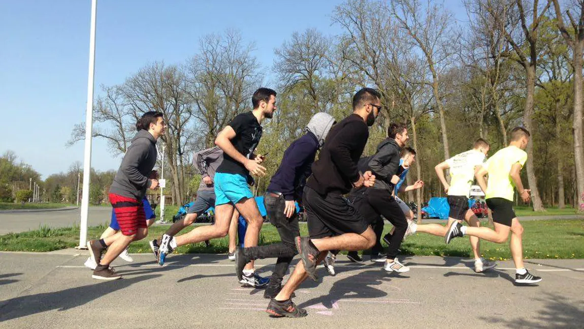 Zeci de bucureşteni, la Crosul Inimii din Parcul Tineretului