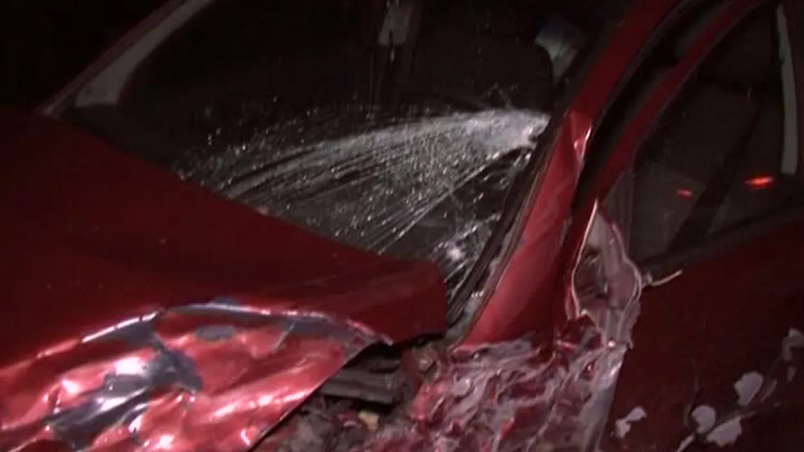 ACCIDENT în Botoşani. Doi jandarmi au fost răniţi VIDEO