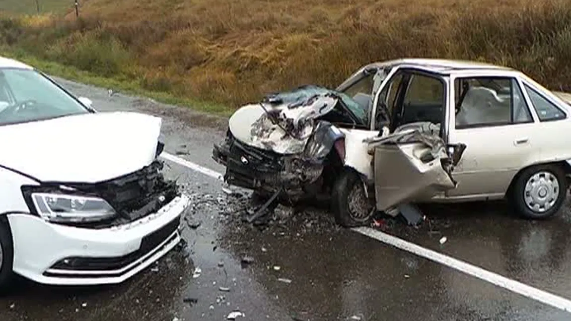 Accidente grave din cauza ploii şi a ceţii. 14 persoane au ajuns la spital VIDEO