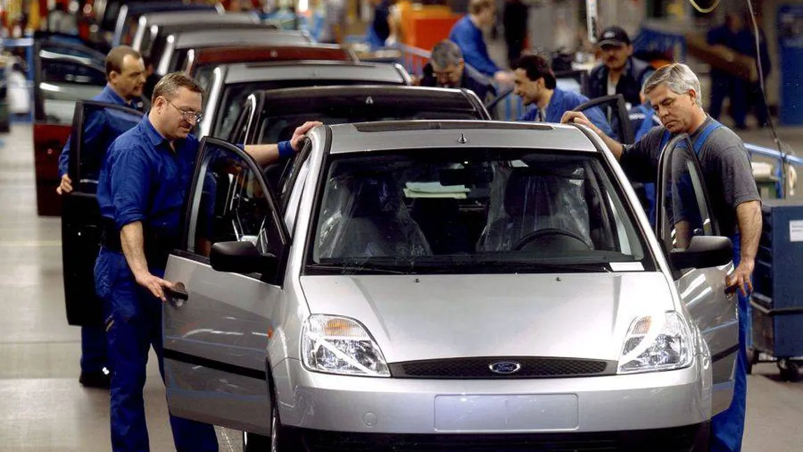 Ford face 1.700 de angajări la uzina din Craiova în acest an. Uzina vrea să renunţe la modelul B-Max