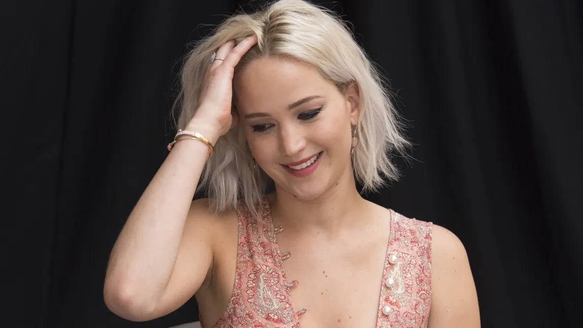 Jennifer Lawrence se iubeşte cu un regizor renumit