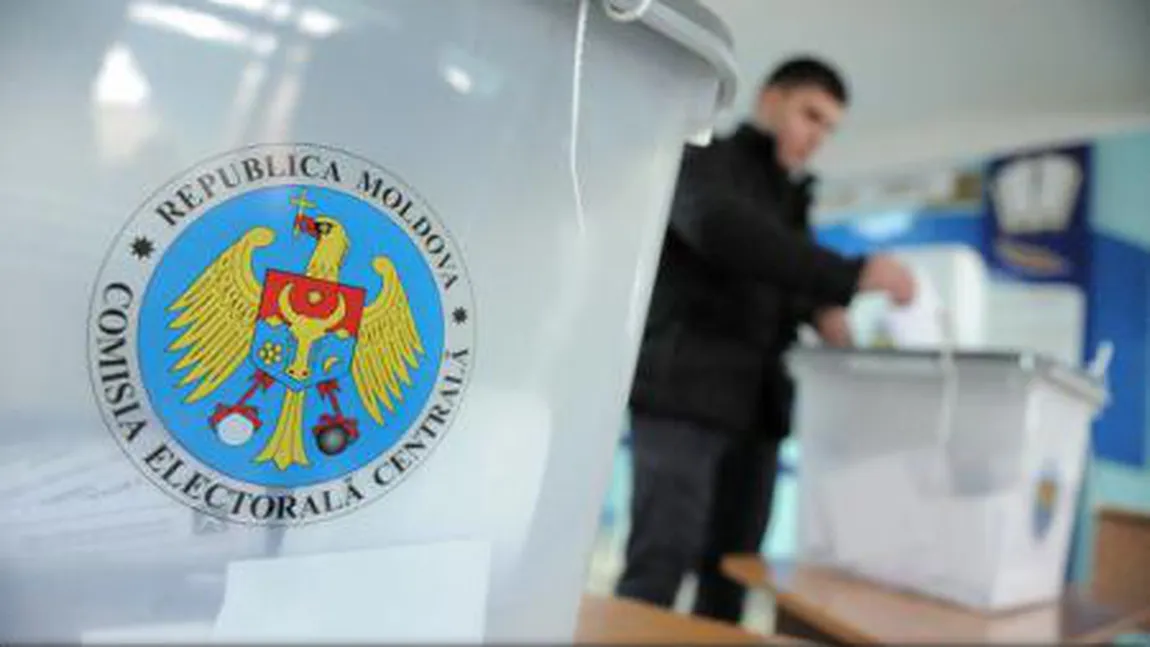 Alegeri în Republica Moldova: Peste trei milioane de cetăţeni îşi aleg prin vot direct preşedintele, pentru prima oară după 15 ani