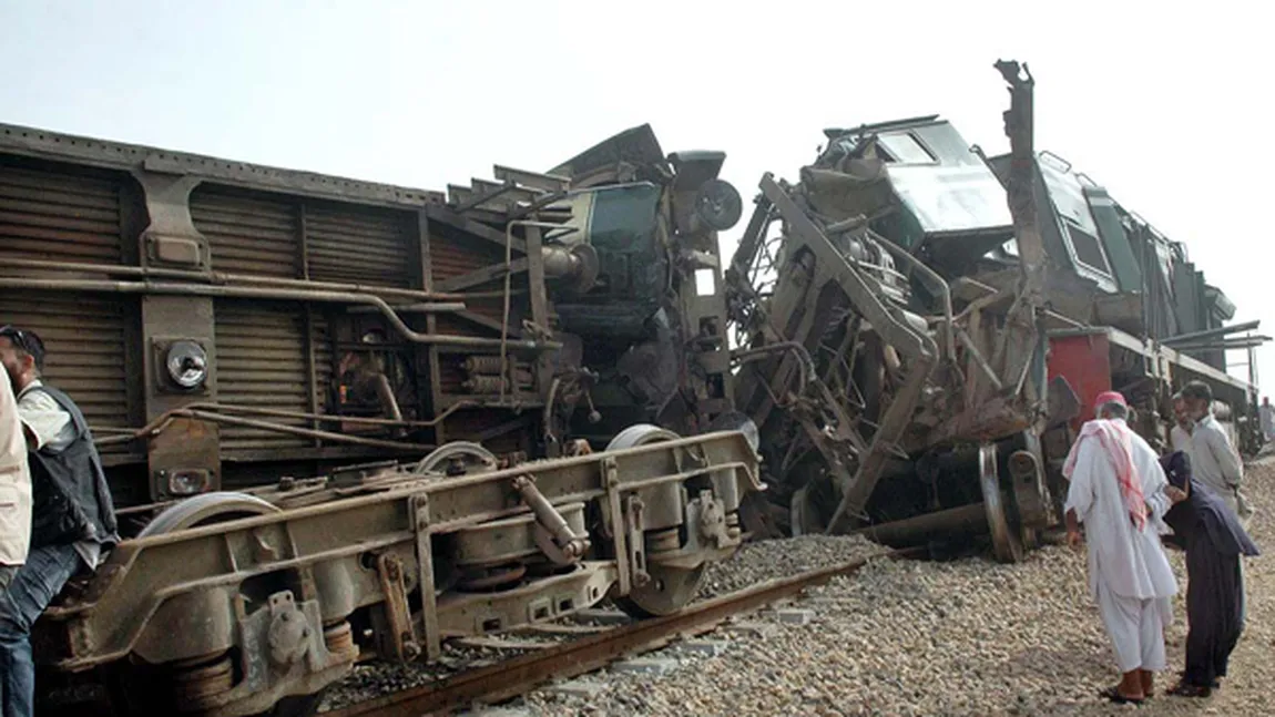 ATENTAT într-un tren de călători, în Pakistan. Cel puţin şase morţi şi zeci de răniţi