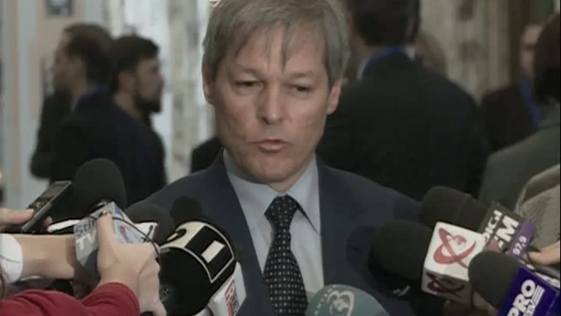 Dacian Cioloş, plătit cu 8.500 de euro pe lună de Comisia Europeană. Alţi 15 foşti comisari europeni, în aceeaşi situaţie