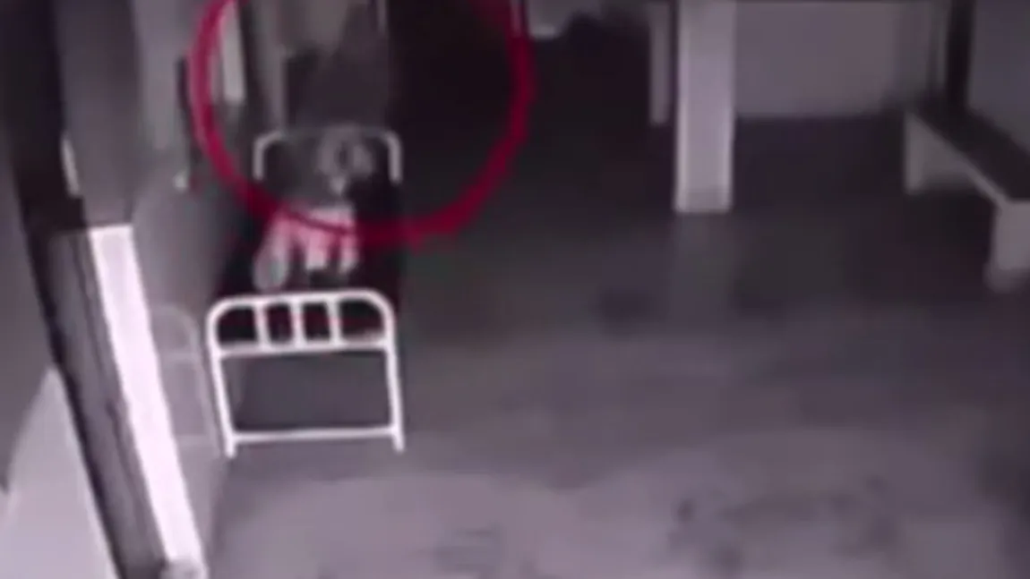 Momentul în care sufletul părăseşte trupul unei paciente internate în spital VIDEO