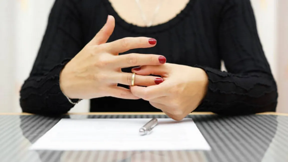 Cele 8 etape ale vindecării după un divorţ