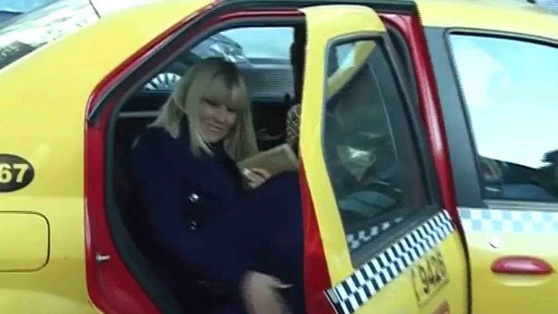 Jurnaliştii i-au chemat Elenei Udrea un taxi la DNA VIDEO