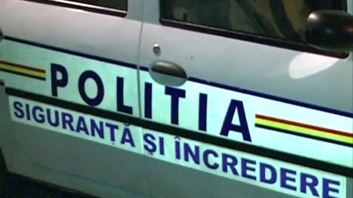 O persoană, încarcerată după coliziunea a două autoturisme pe DN1, aproape de autostradă