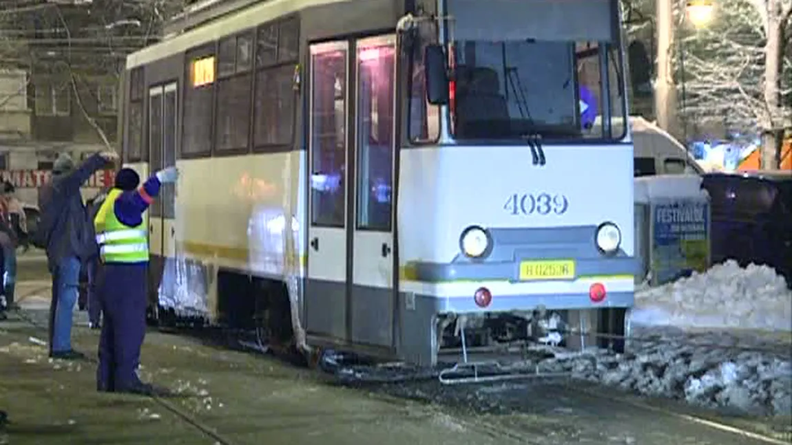 Circulaţia tramvaiului 41, blocată din cauza unui şofer