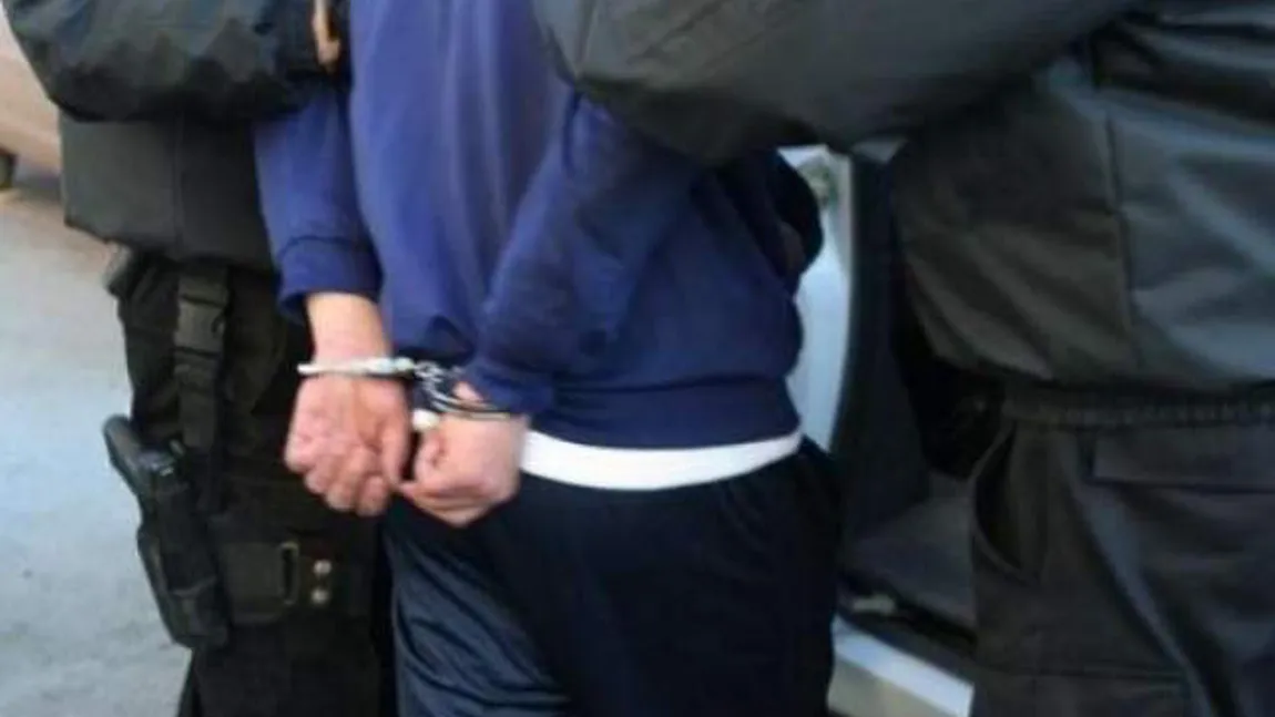 Şapte persoane arestate preventiv după un scandal cu săbii într-un local din Craiova