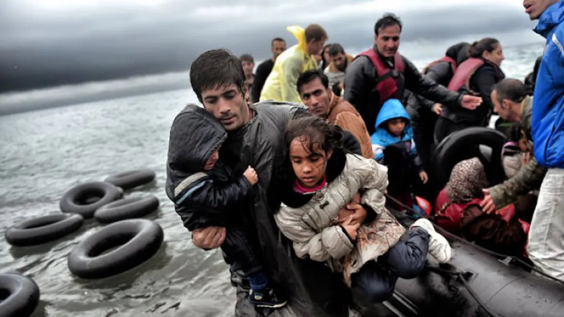 Turcia se răzbună pe UE. Ar putea trimite câte 3.000 de migranţi pe zi în Grecia