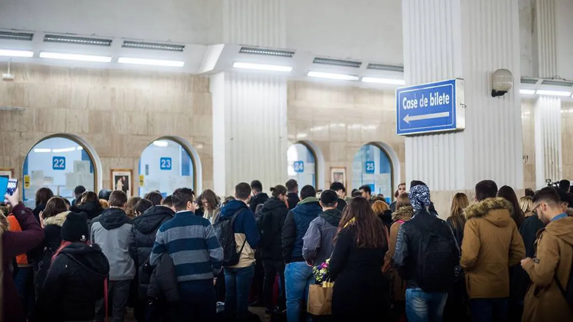 Aproape 30.000 de bilete de tren gratuite, eliberate pentru studenţii și elevii cu drept de vot, până sâmbătă la prânz