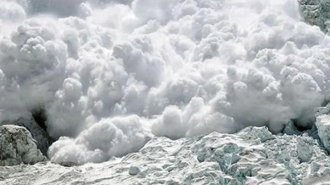 Risc însemnat de avalanşă la Bâlea Lac. Zăpada măsoară 88 de centimetri