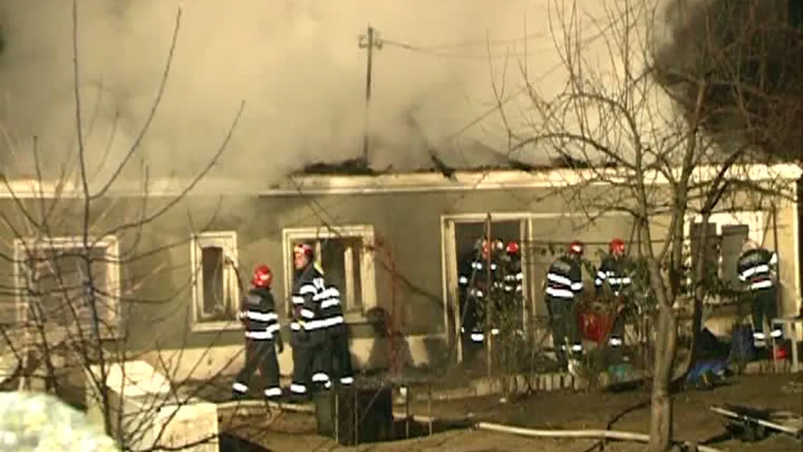 Incendiu VIOLENT în Otopeni. O casă a fost cuprinsă de flăcări VIDEO