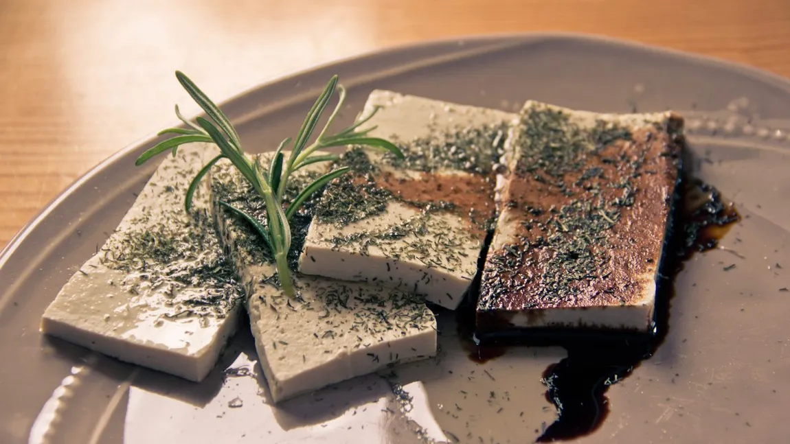 8 motive să NU mănânci tofu