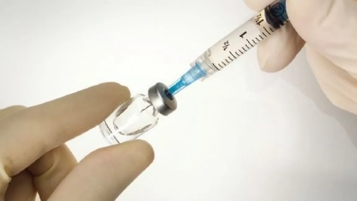 Mai multe societăţi medicale solicită ministrului Sănătăţii introducerea de urgenţă a vaccinului pneumococic