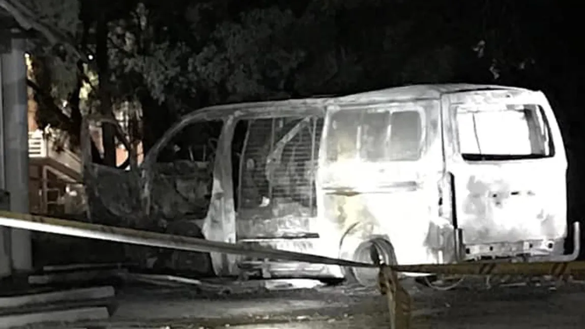Un camion în flăcări a intrat în plin în sediul unei organizaţii creştine din Australia
