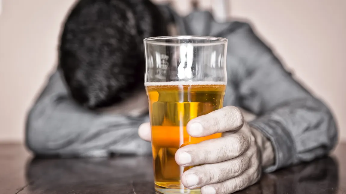 Consumul moderat de alcool nu are beneficii pentru sănătatea vârstnicilor