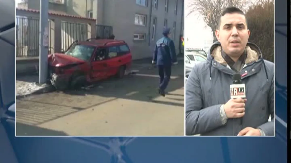 Tânăr urmărit de poliţie, accident spectaculos în intersecţie