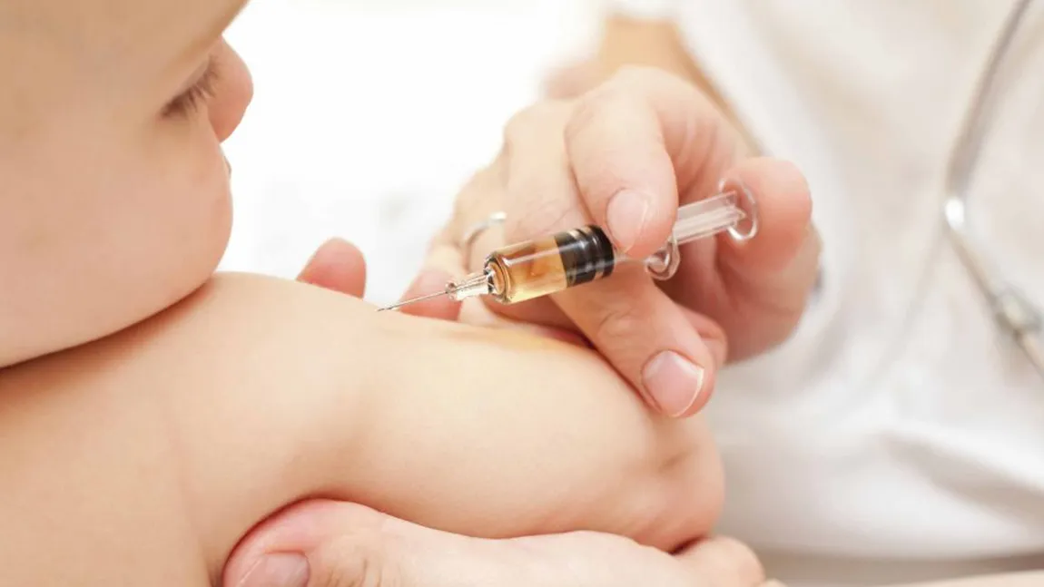 Situaţie îngrijorătoare în judeţul Dolj. Vaccinul hexavalent lipseşte, din nou