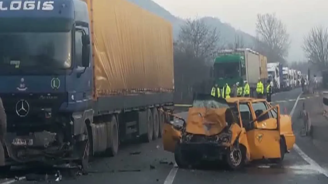 Accident grav cu un TIR. O persoană şi-a pierdut viaţa, una este rănită