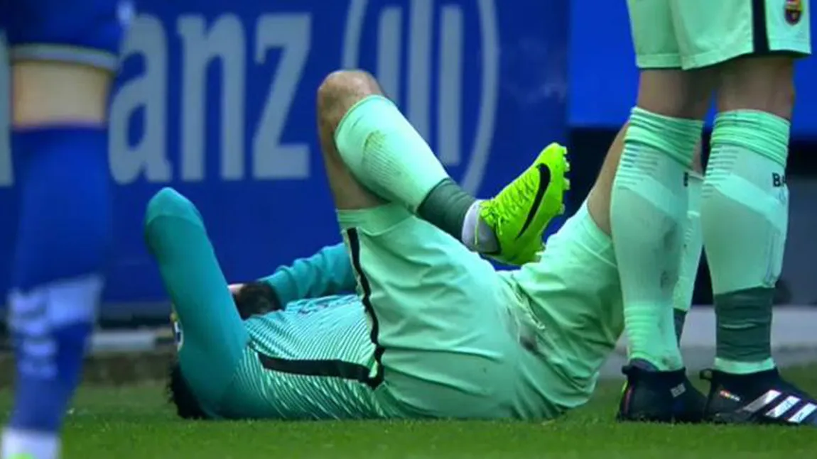 Accidentare oribilă la Barcelona în meciul cu Deportivo Alaves. Aleix Vidal a părăsit terenul pe o targă, la finalul meciului