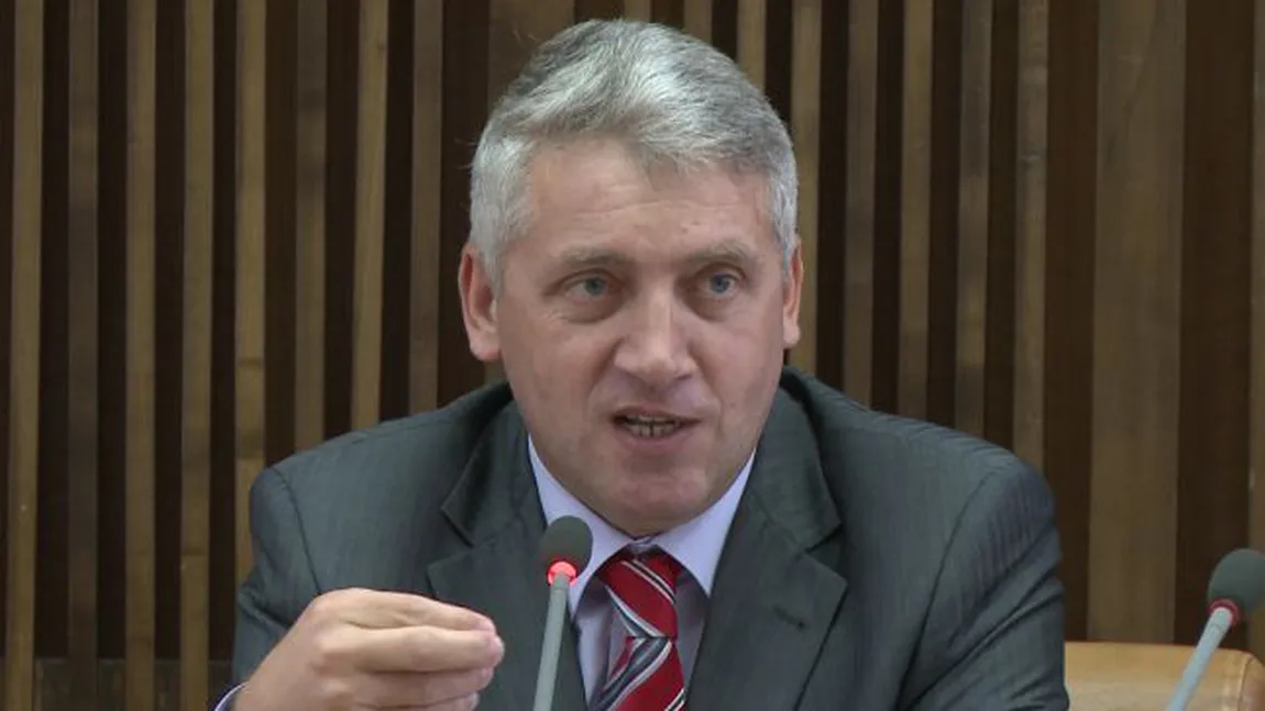 Adrian Ţuţuianu, revocat din funcţia de vicepreşedinte. Îl va înlocui social-democratul Şerban Valeca