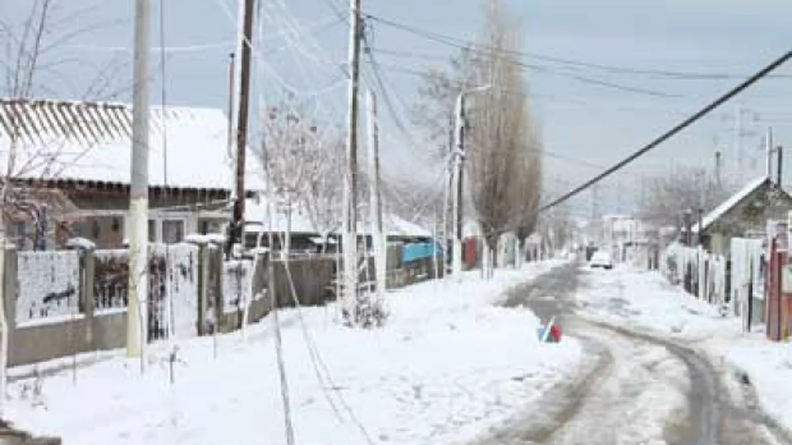 Alimentarea cu energie electrică, întreruptă în mai multe localităţi din Buzău şi Vrancea, din cauza avariilor