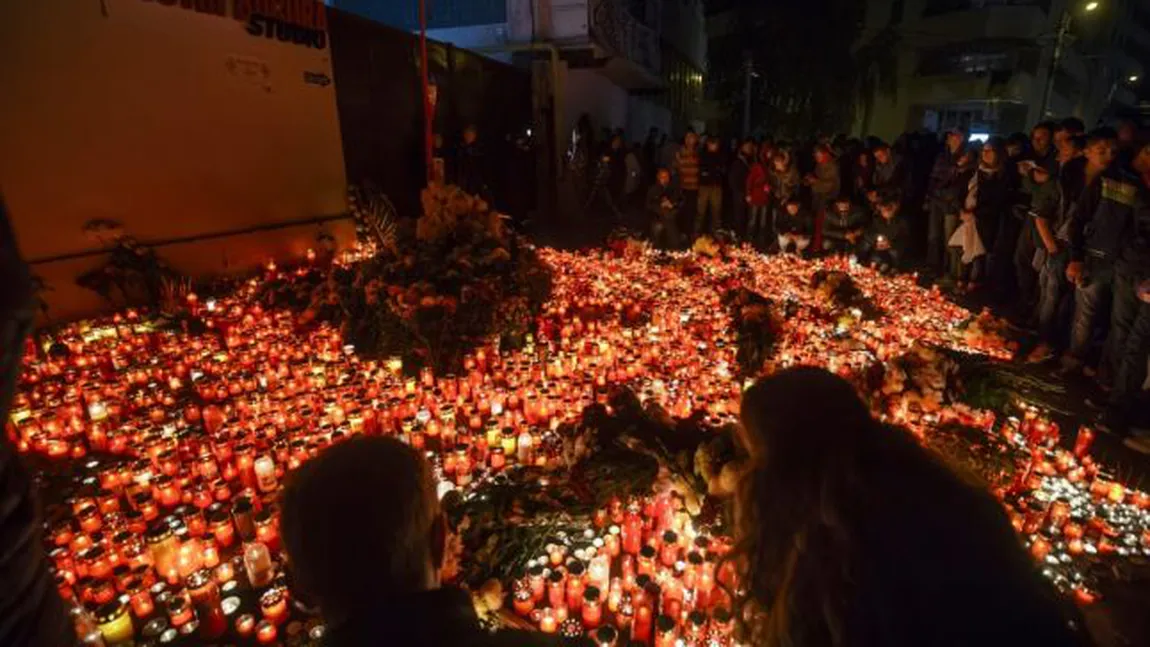 Slujbă de pomenire pentru cei 64 de tineri care şi-au pierdut viaţa în urma tragediei de la Colectiv