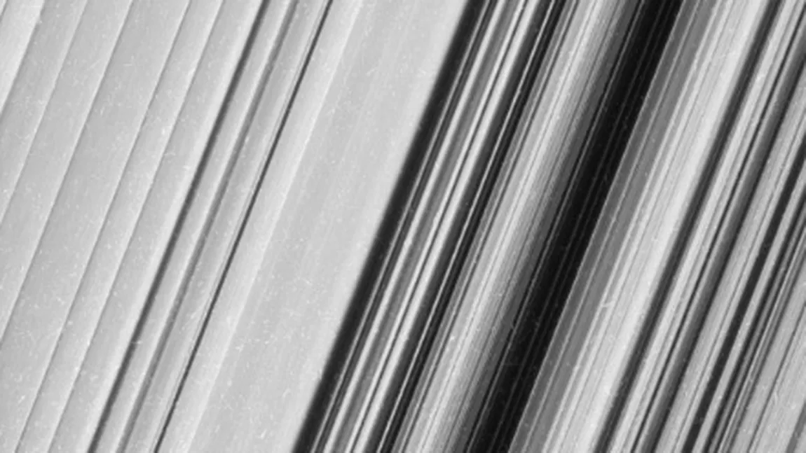 NASA a dezvăluit cele mai detaliate fotografii asupra inelelor planetei Saturn FOTO