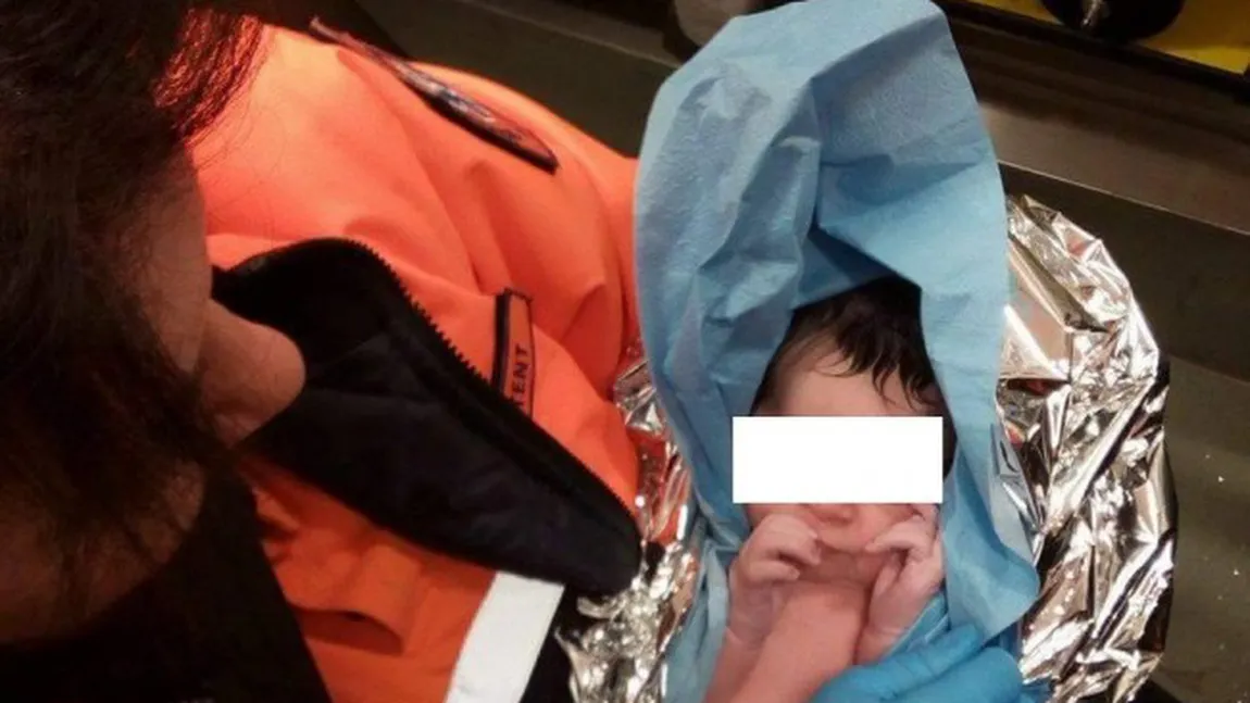 O femeie a născut la lumina telefoanelor mobile, cu ajutorul echipajului de pe Ambulanţă