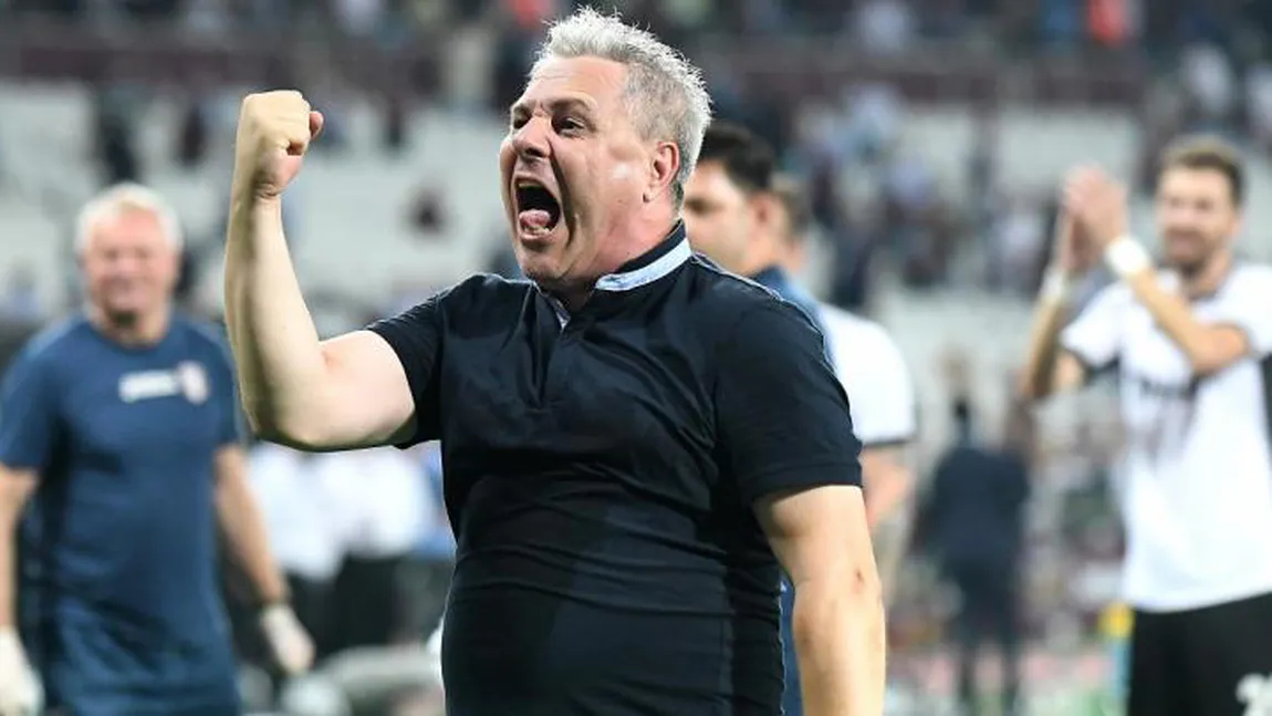 Show cu Şumudică: Când ies din bloc îmi zice lumea să trăiţi dl. Şumudică, crezând că e tata