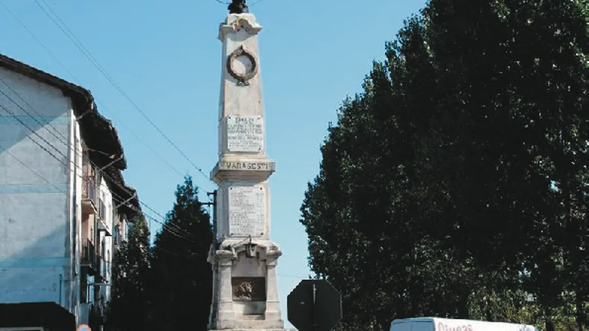 Scandal din cauza unui monument istoric. Primarul din Filipeştii de Pădure, probleme cu localnicii