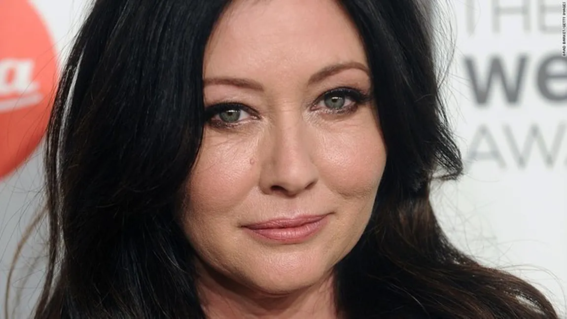 A terminat cura de chimioterapie, dar e de nerecunoscut. Incredibil cum arată Shannen Doherty FOTO ŞOCANT