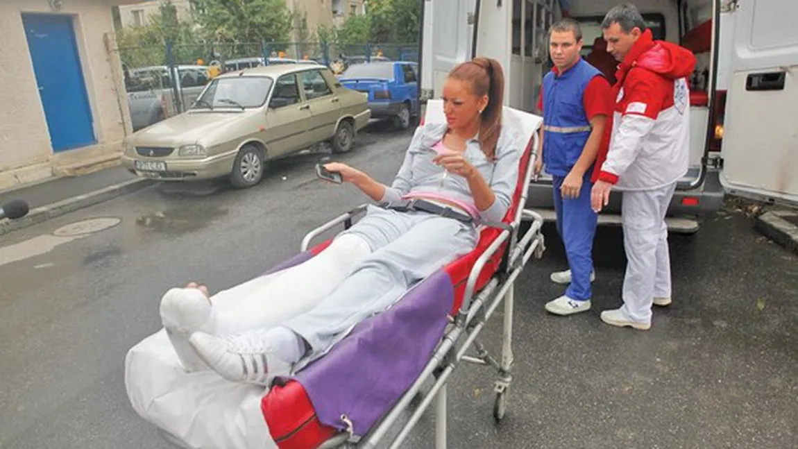 Bianca Drăguşanu, operată la picioare a şaptea oară FOTO