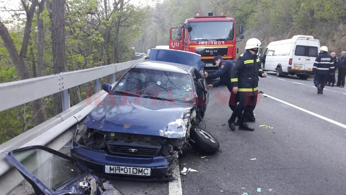 Accident în Mehedinţi soldat cu trei răniţi