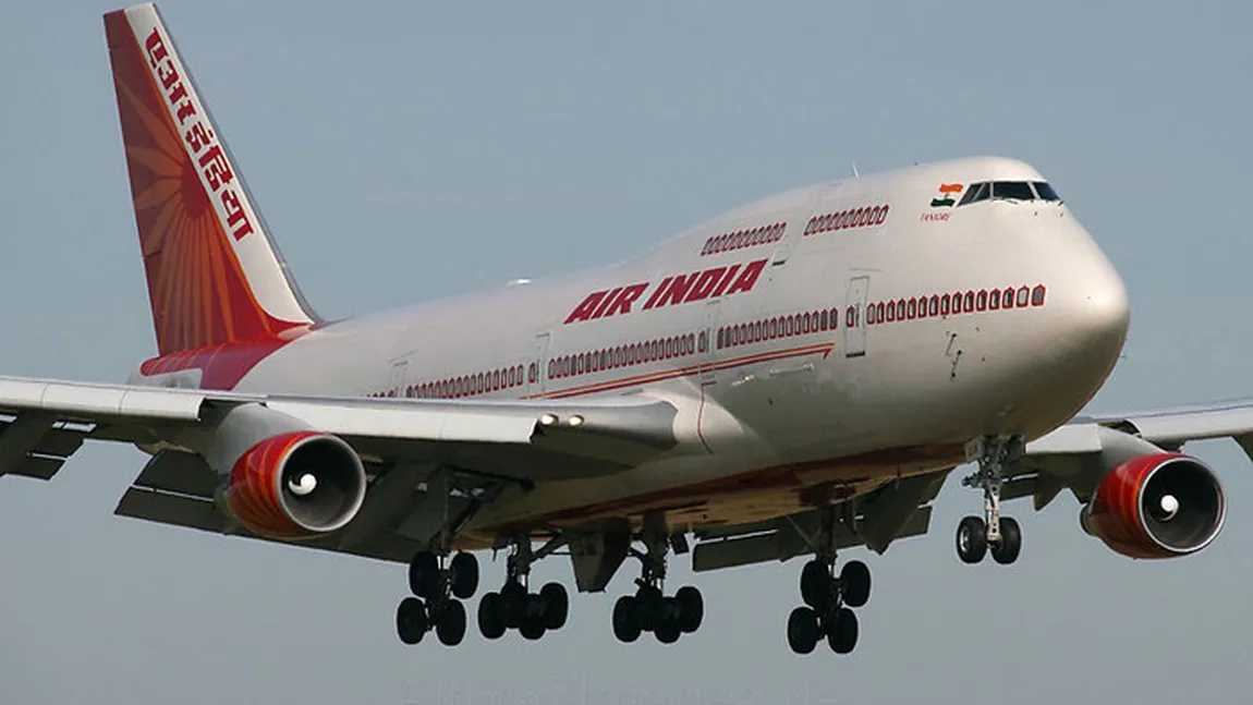 Un parlamentar indian a lovit de peste 25 de ori cu un papuc un angajat al companiei Air India