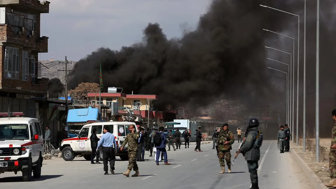 Atac terorist la Kabul soldat cu cel puţin 16 morţi. Numărul victimelor este în creştere