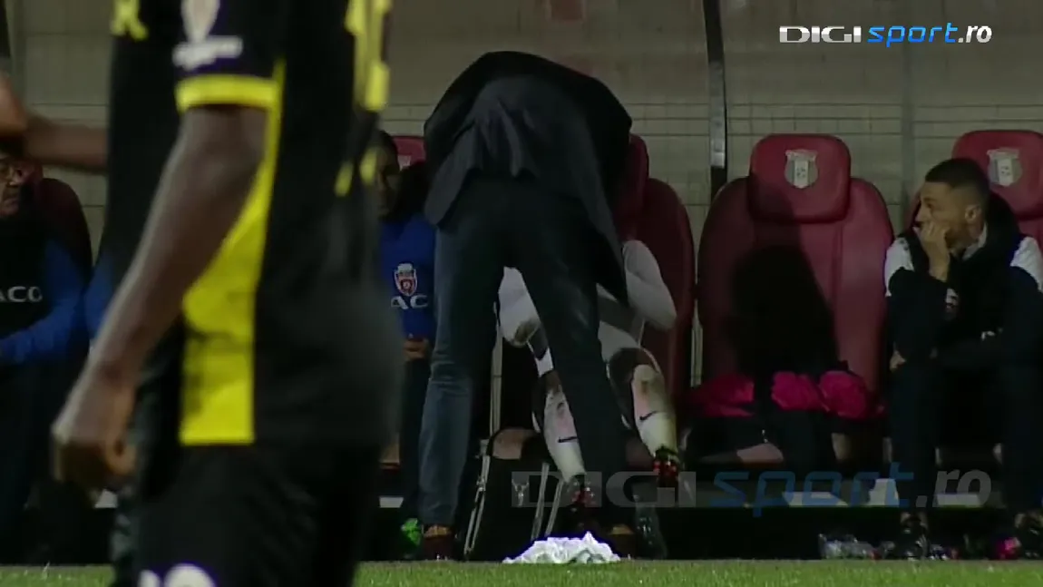 SCENE DE K1 ÎN LIGA 1: Leo Grozavu a bătut un fotbalist în direct VIDEO