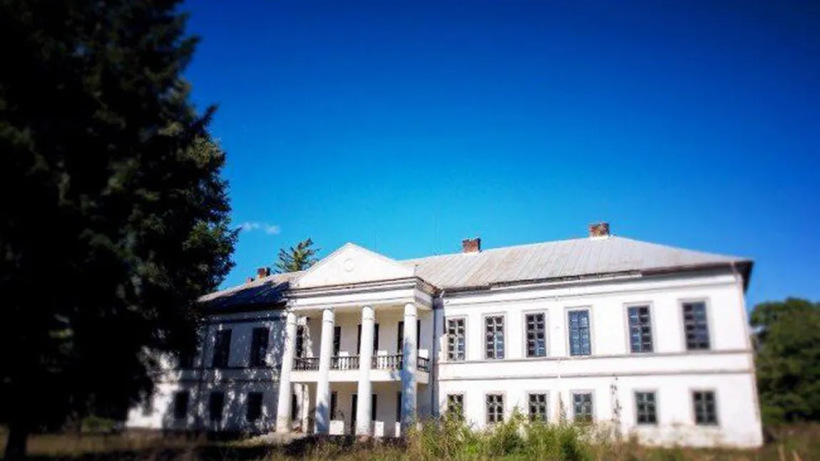 Castelul nobiliar Salbek, cumpărat de o companie engleză. Vezi în ce vor să-l transforme
