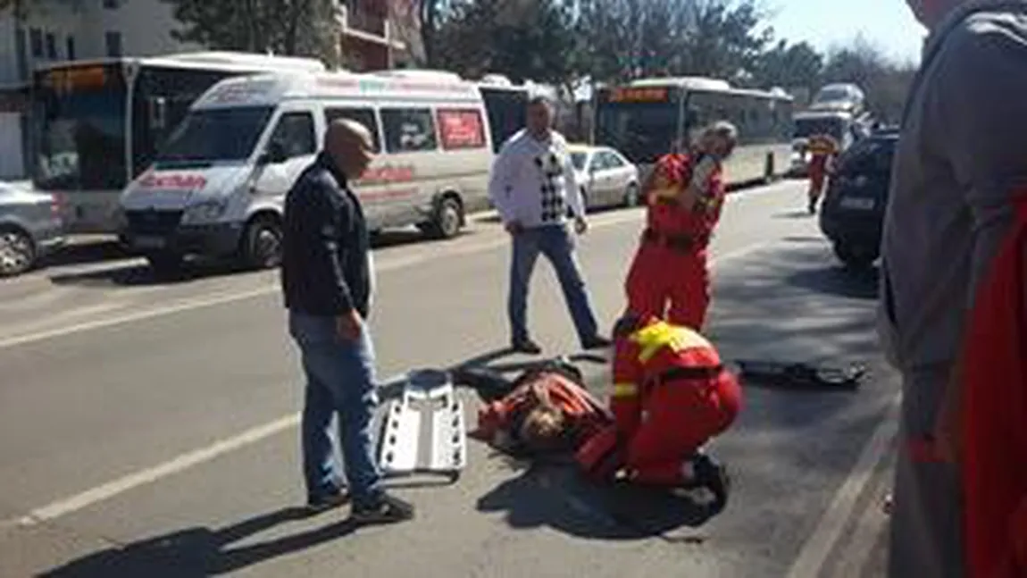 Accident grav într-o staţie RATB. Atenţie, imagini şocante!