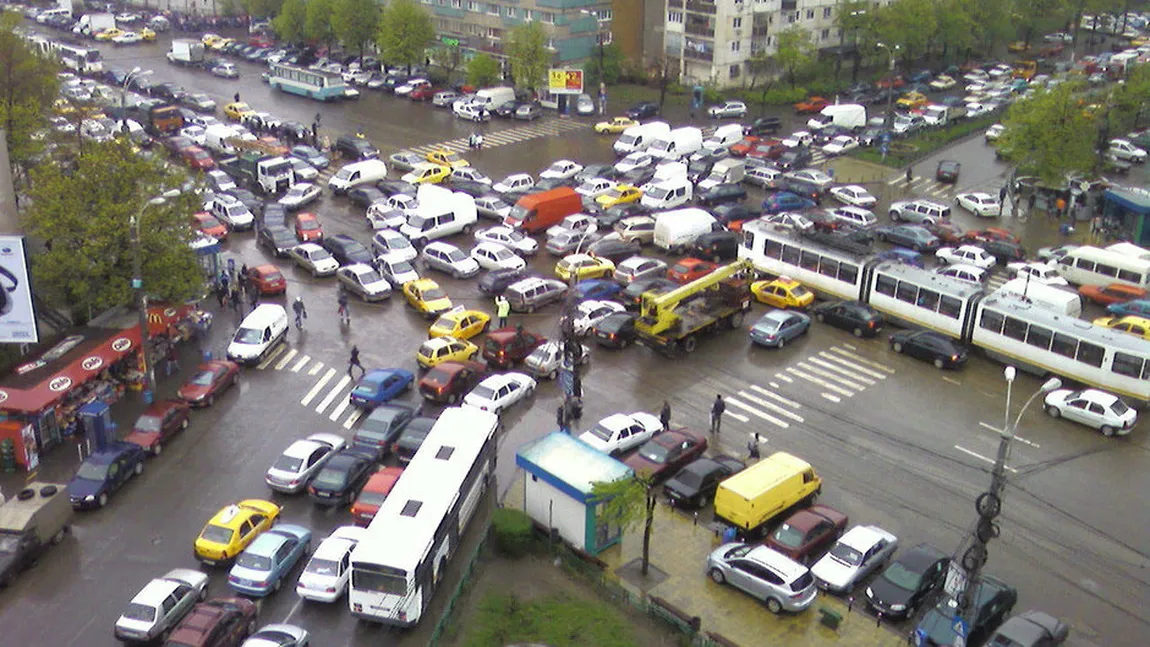 Această greşeală banală, pe care o fac toţi şoferii în trafic, poate fi sancţionată cu amendă 600 DE LEI