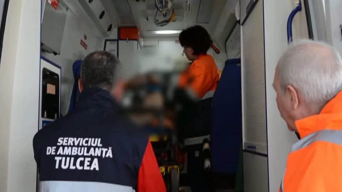 Atac şocant într-un magazin. O soţie geloasă a înjunghiat-o pe vânzătoare, care era amanta soţului VIDEO
