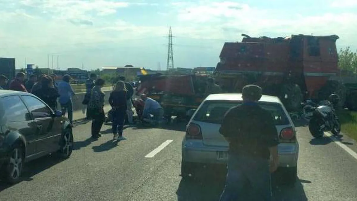 Un motociclist a provocat un accident şi şi-a abandonat prietena rănită. Tânărul era DROGAT şi nu avea permis