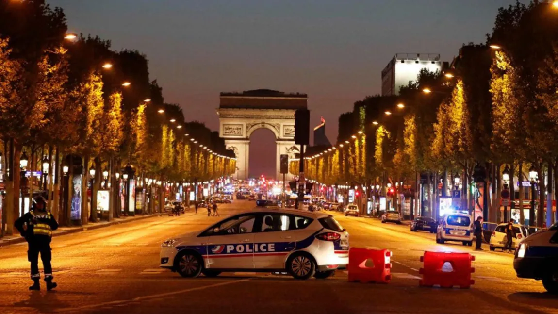 ATENTAT revendicat de ISIS, la Paris. Un poliţist şi autorul atacului au fost ucişi, alţi doi ofiţeri sunt răniţi VIDEO