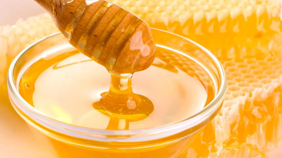 Cum afli dacă mierea este pură sau contrafăcută